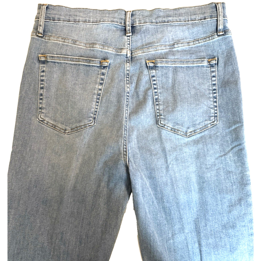 FRAME Le Easy Flare Jeans 32 Blue Wash Released Hem NWT - Picture 4 of 5